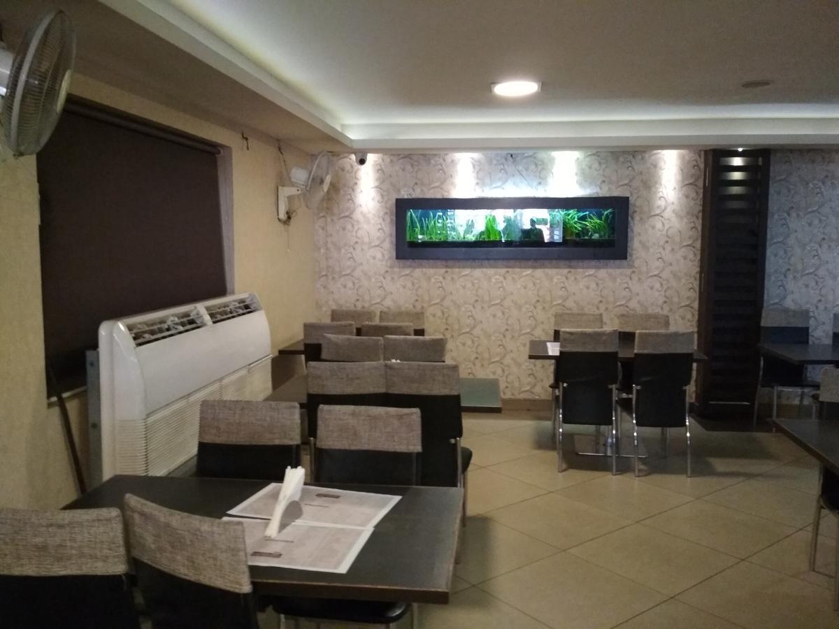 Hotel Rukmini Alwaye Exterior foto